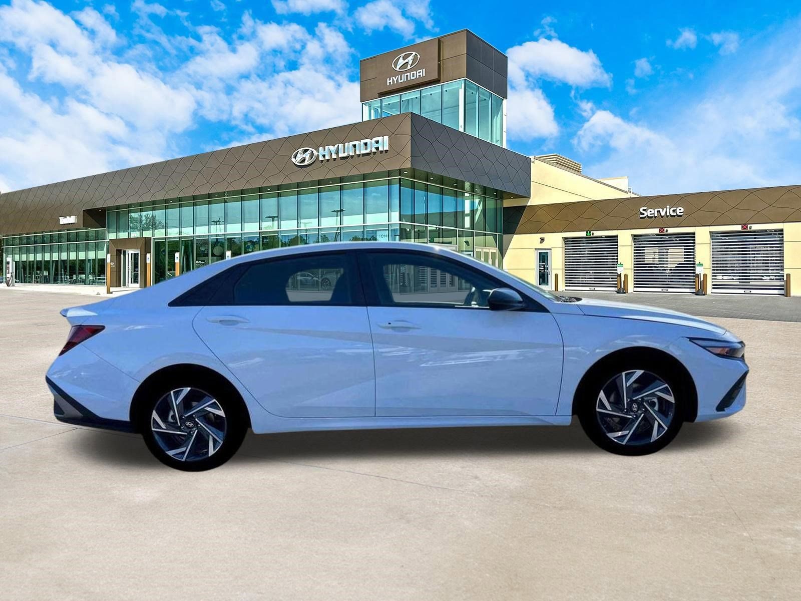 Used 2025 Hyundai Elantra Sport FWD image 11