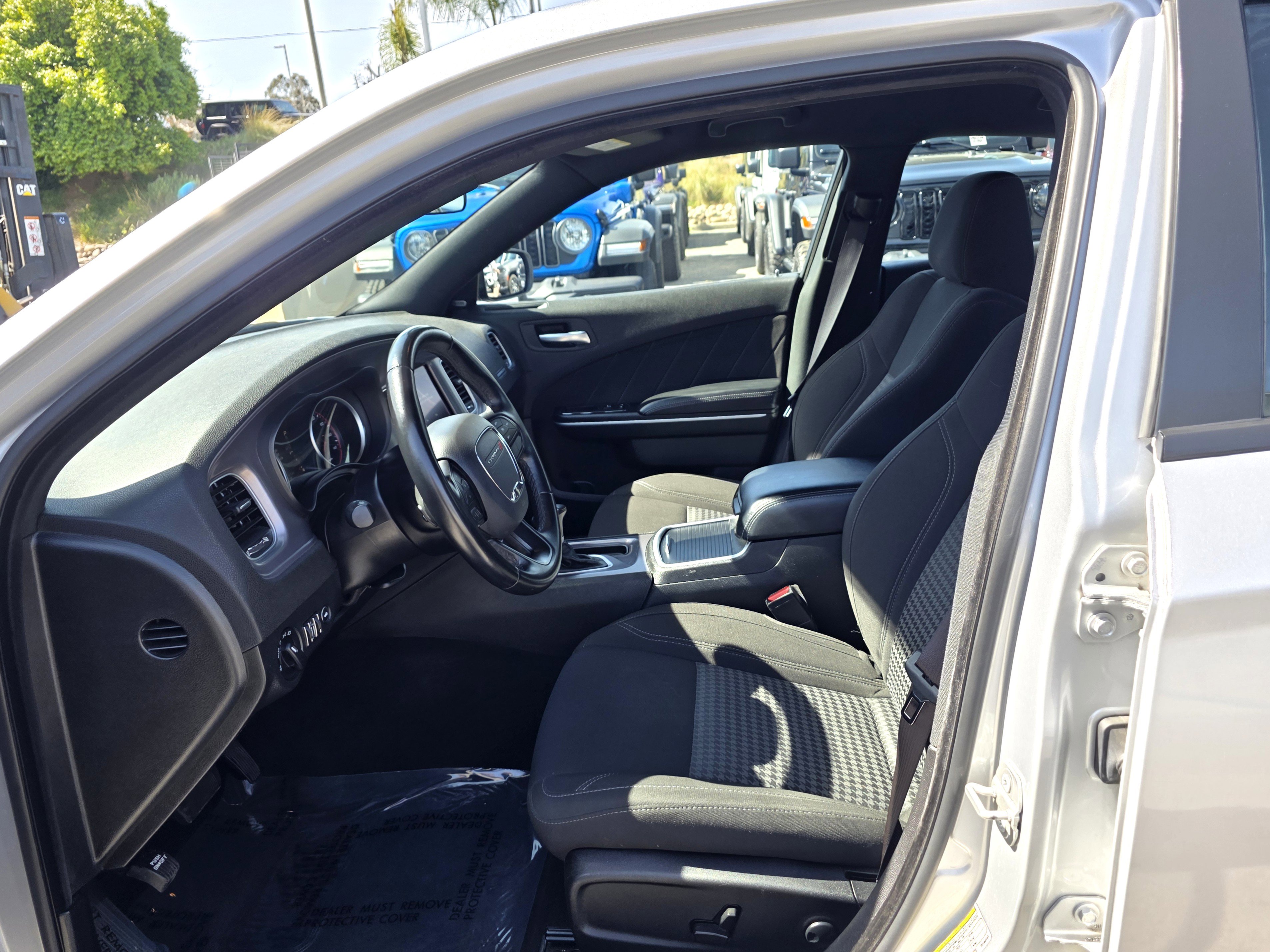 Certified 2023 Dodge Charger SXT image 12