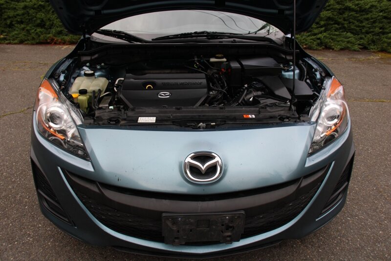 Used 2011 MAZDA MAZDA3 i Touring FWD image 18