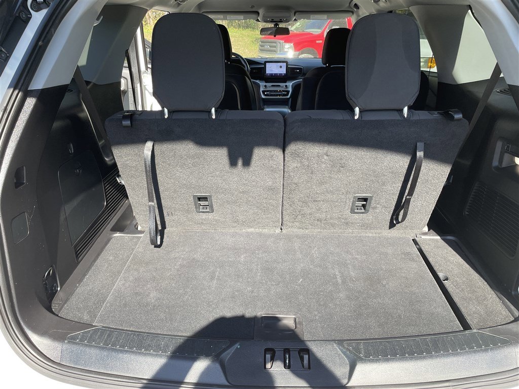 Used 2020 Ford Explorer XLT w/ Comfort Package image 26