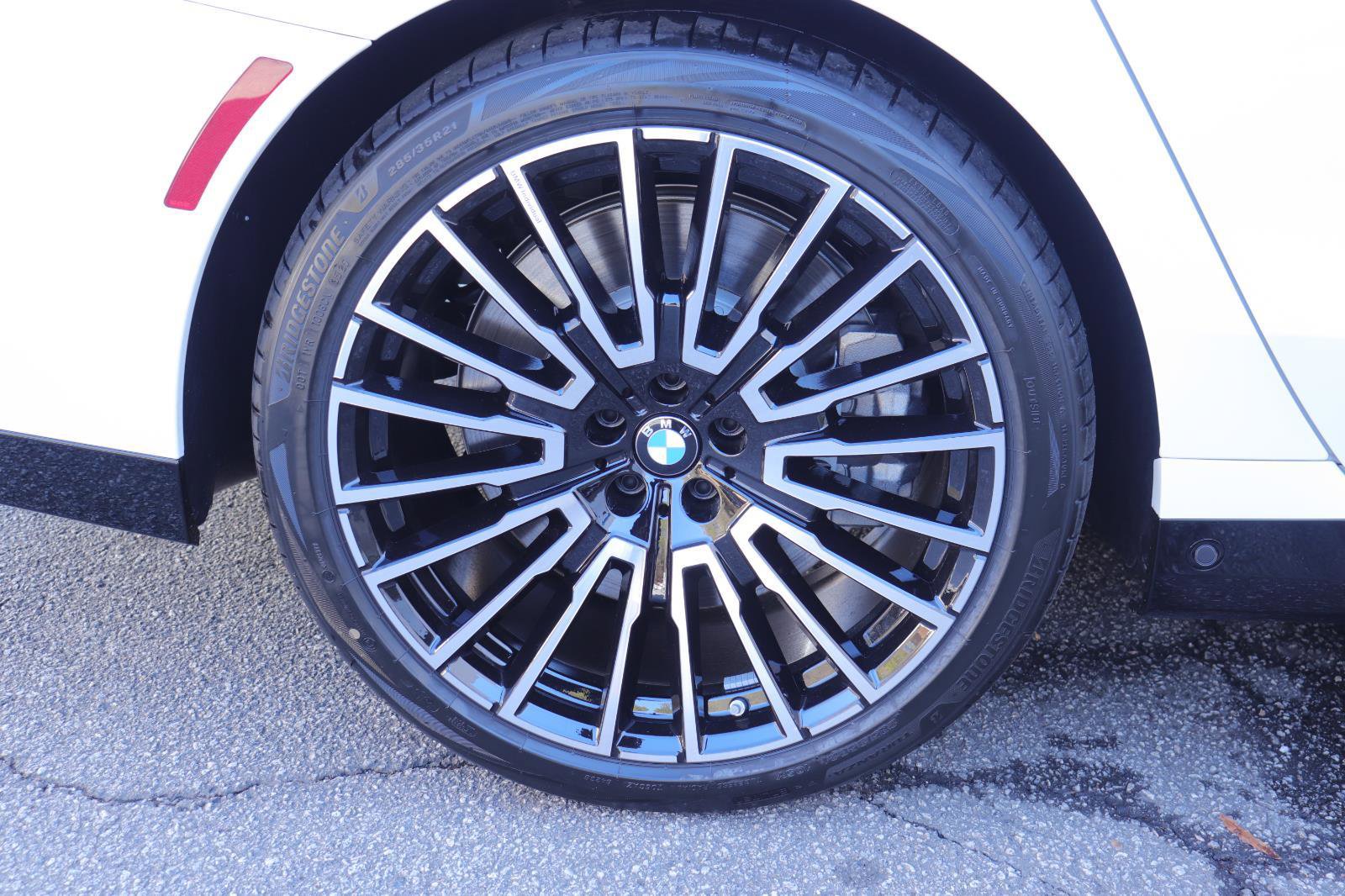 New 2026 BMW 760i xDrive w/ Executive Package image 44