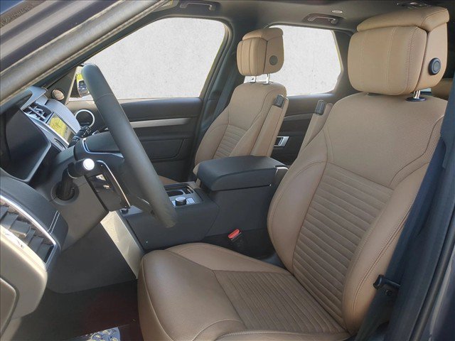 Used 2024 Land Rover Discovery Dynamic SE AWD/4WD image 21
