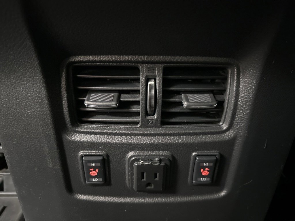 Used 2017 Nissan Titan PRO-4X w/ Pro-4x Convenience Package image 32