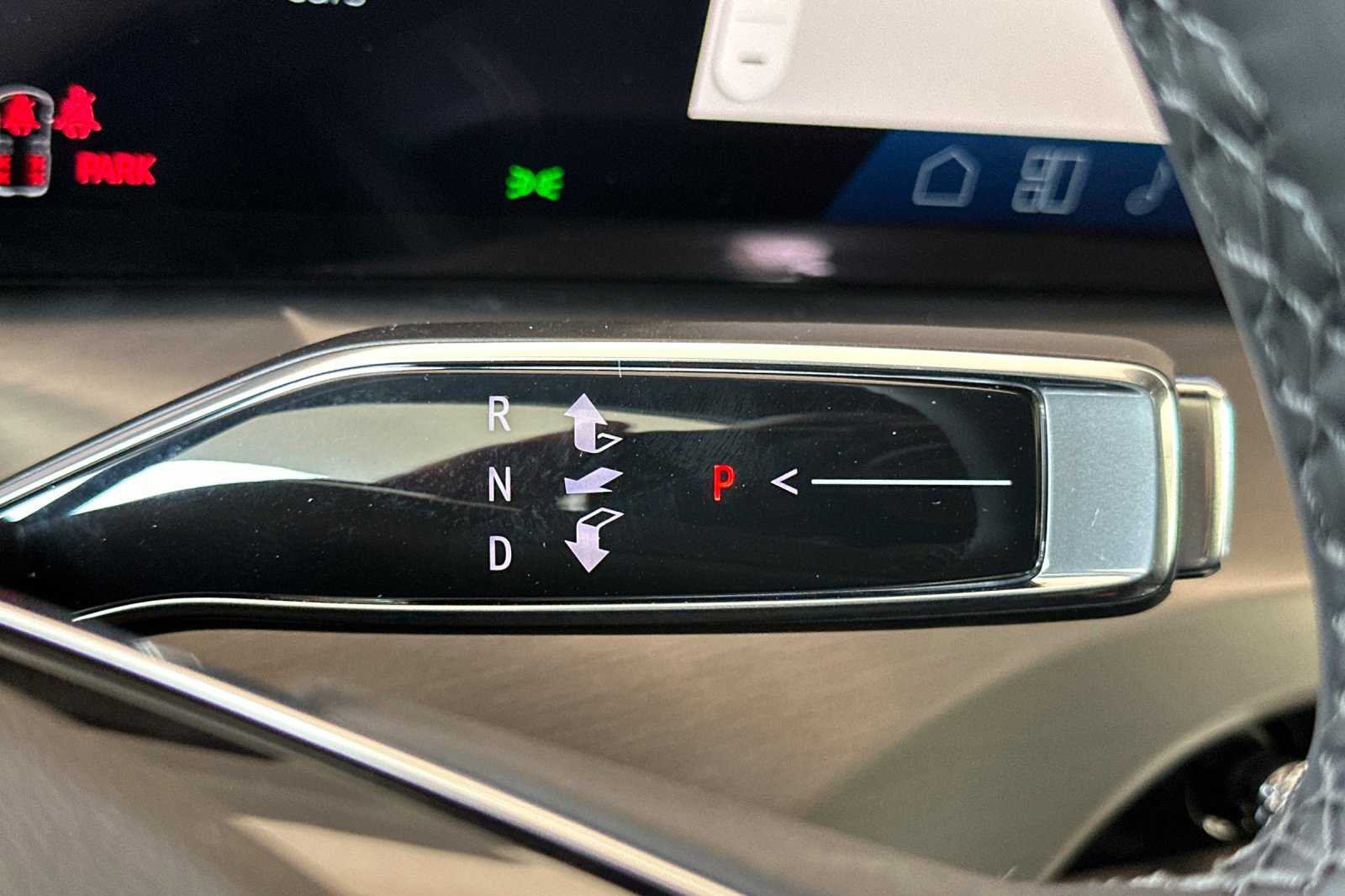 New 2026 Cadillac Vistiq Sport w/ LPO, Floor Liner Package AWD/4WD image 21