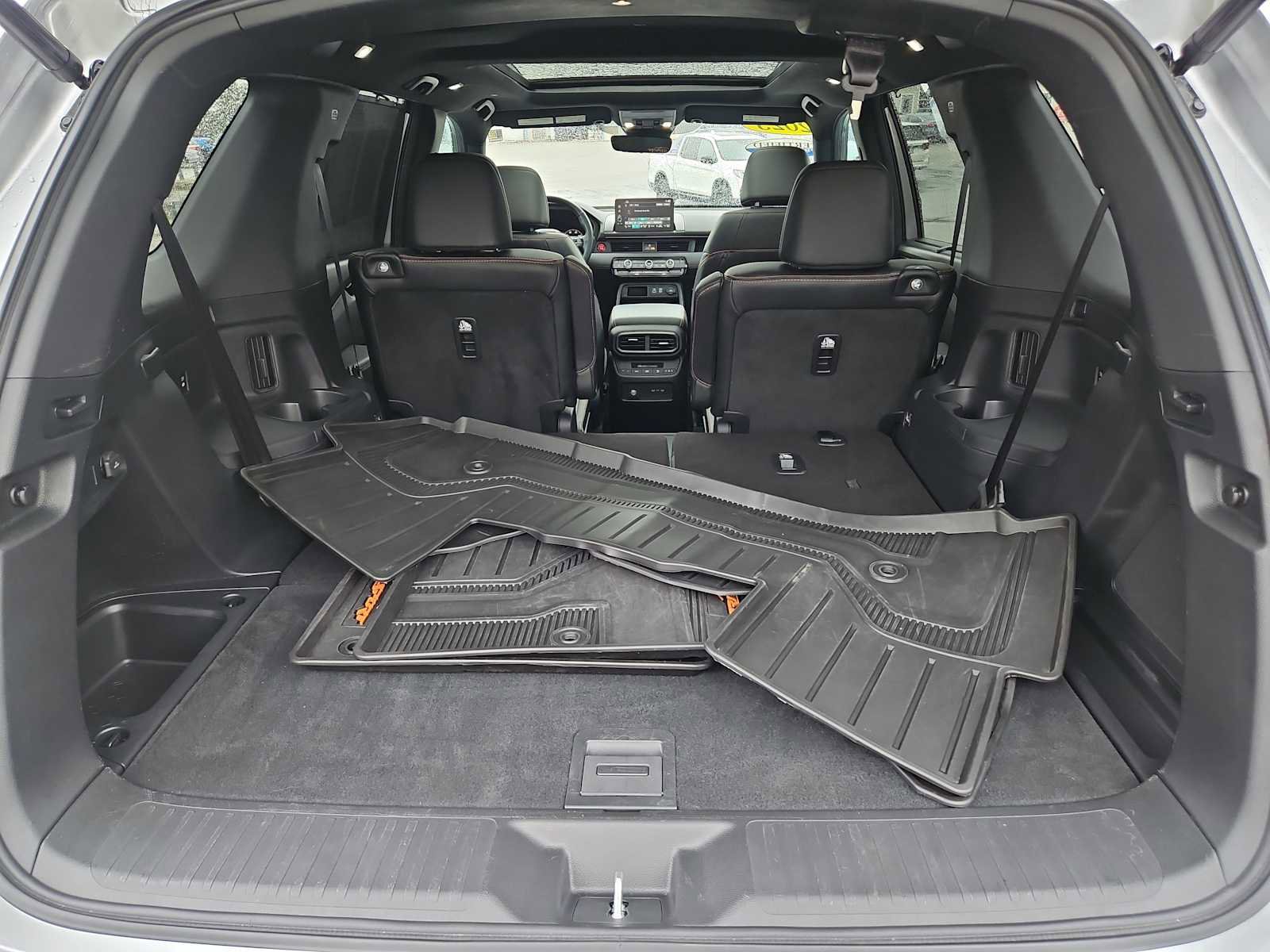 Certified 2025 Honda Pilot TrailSport image 38
