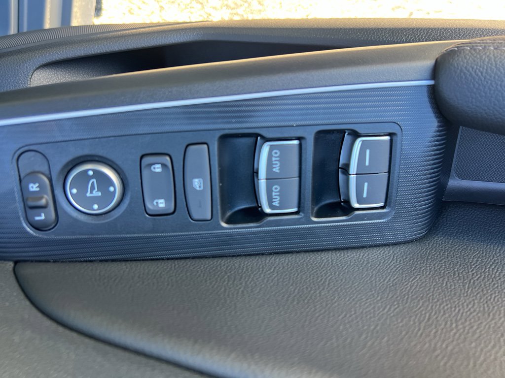 Certified 2025 Honda Civic Sport Touring image 23