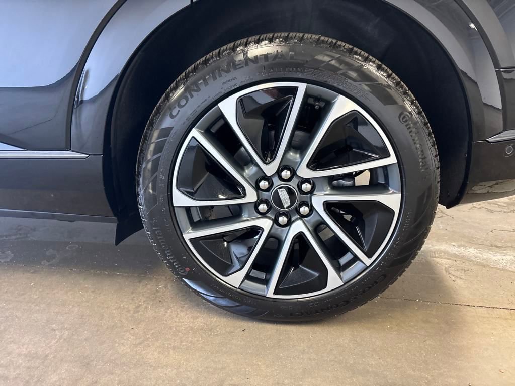 New 2025 Cadillac Optiq Sport 1 image 14