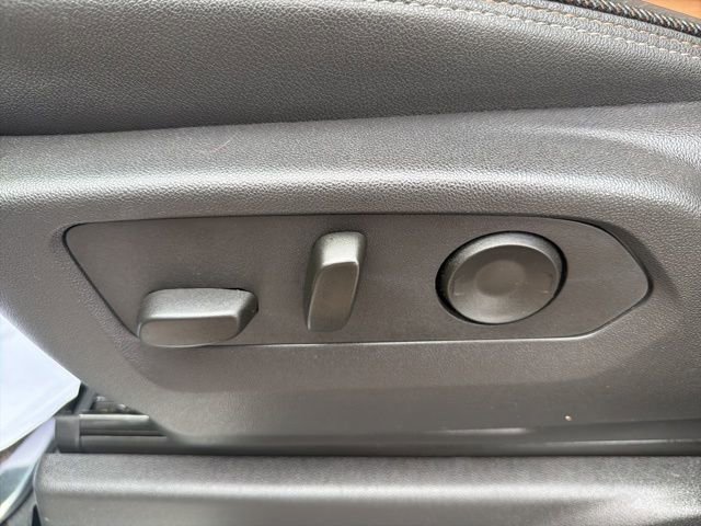 Used 2025 Chevrolet Silverado 1500 High Country w/ Technology Package image 12