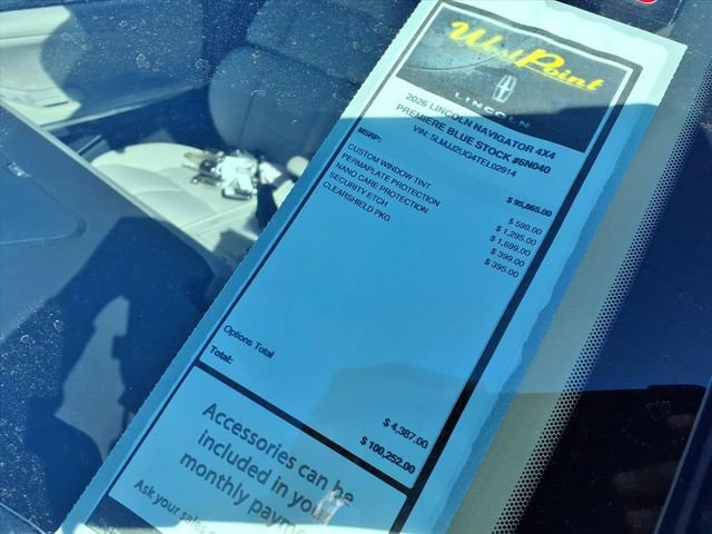 New 2026 Lincoln Navigator Premiere image 16