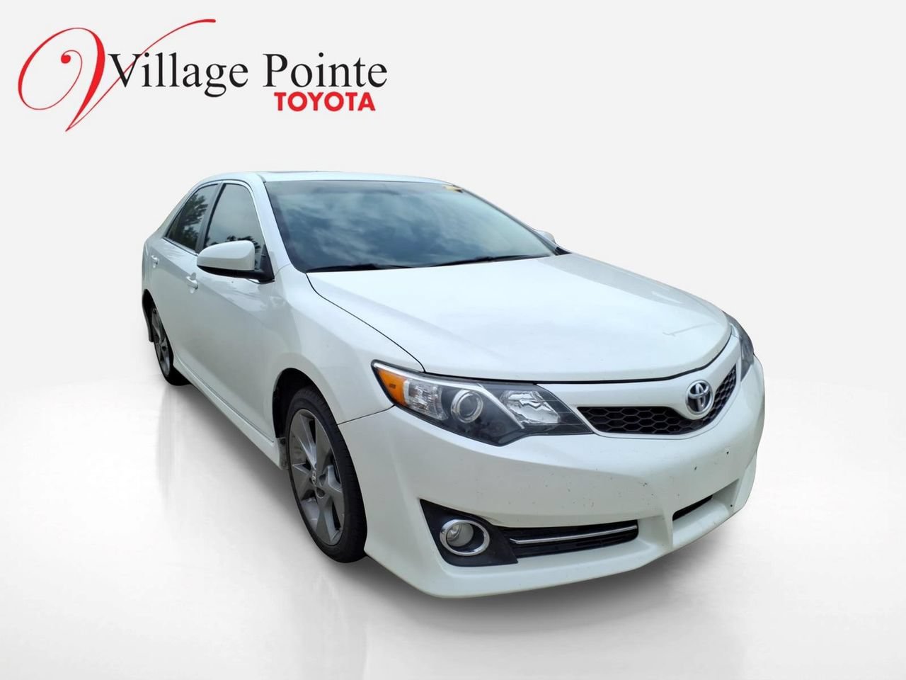 Used 2012 Toyota Camry SE FWD image 5