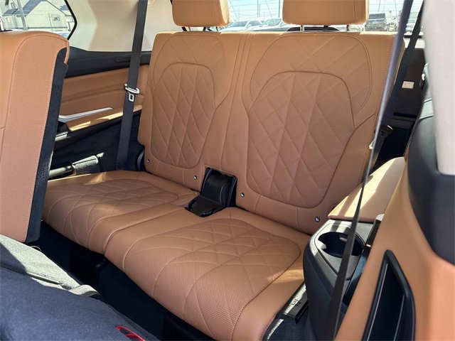 Used 2023 BMW X7 xDrive40i image 14