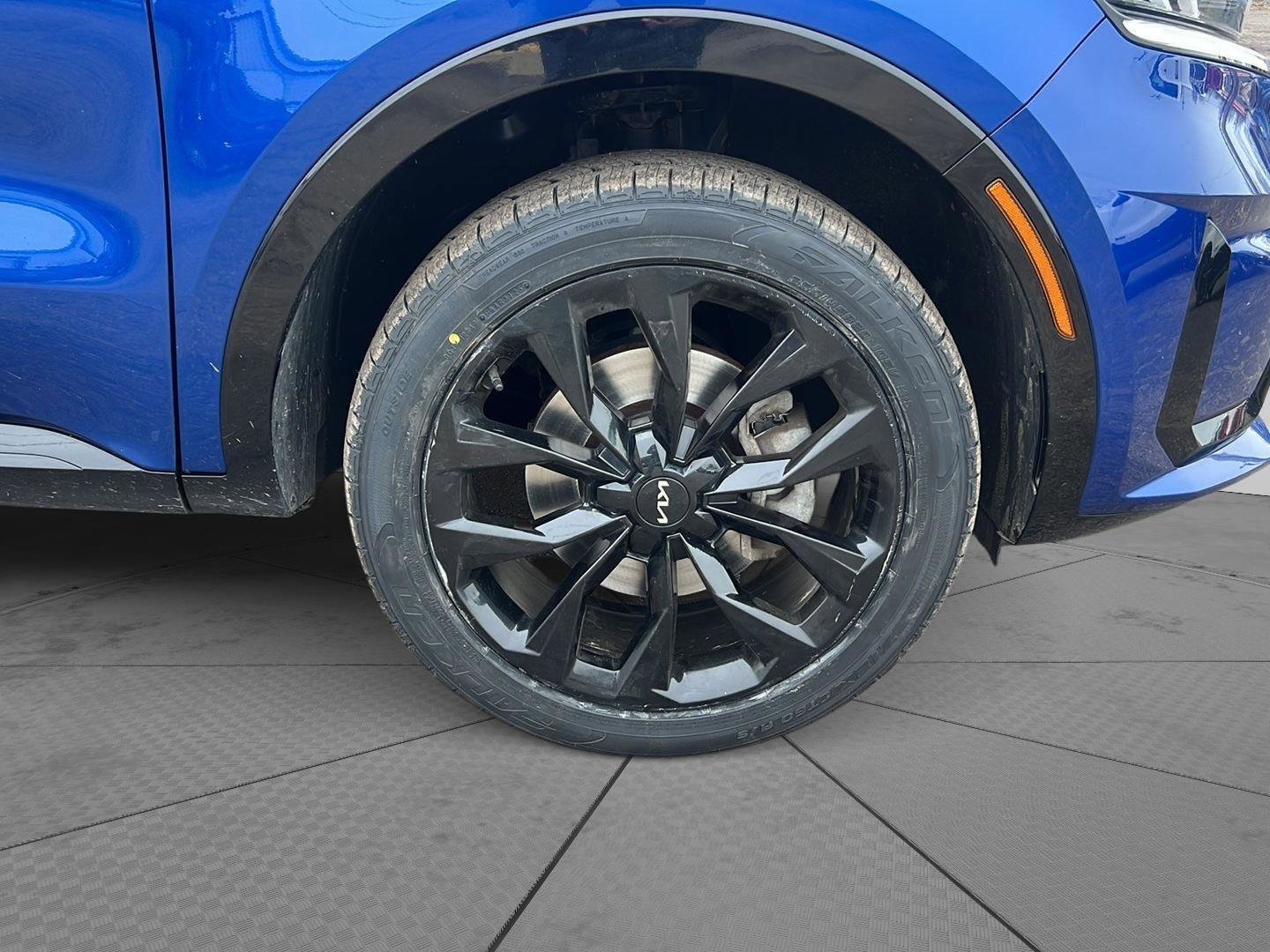 Used 2022 Kia Sorento SX image 5