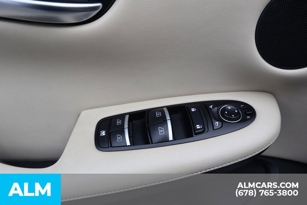 Used 2022 INFINITI QX50 Luxe image 16