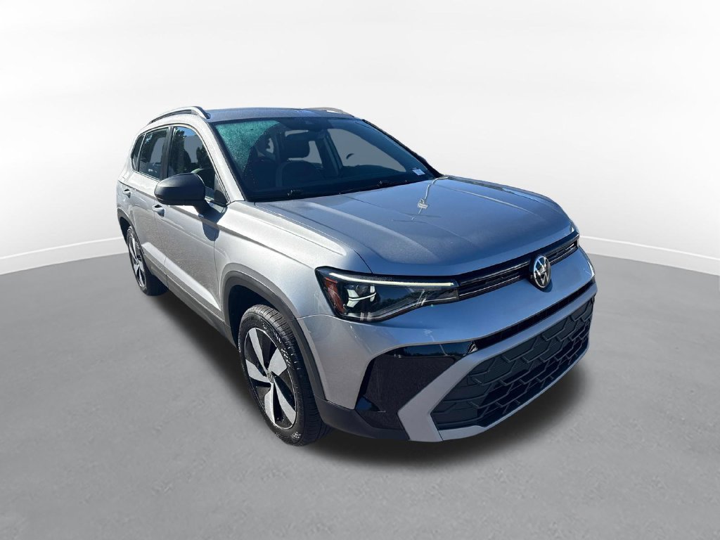 Used 2025 Volkswagen Taos S AWD/4WD image 4