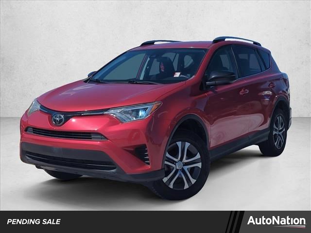 Used 2017 Toyota RAV4 LE video 1
