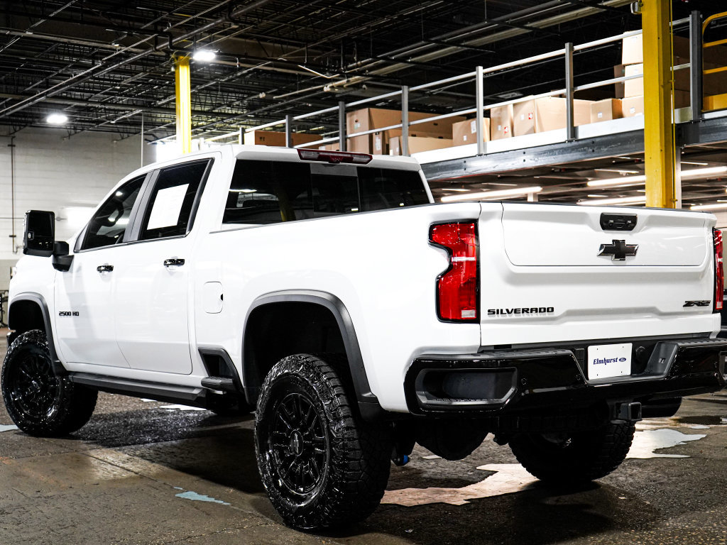 Used 2025 Chevrolet Silverado 2500 ZR2 w/ Technology Package AWD/4WD image 5