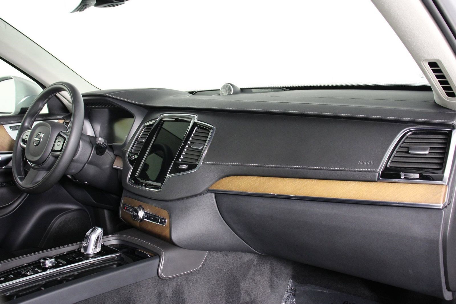 Used 2017 Volvo XC90 T8 Inscription w/ Luxury Package AWD/4WD image 22