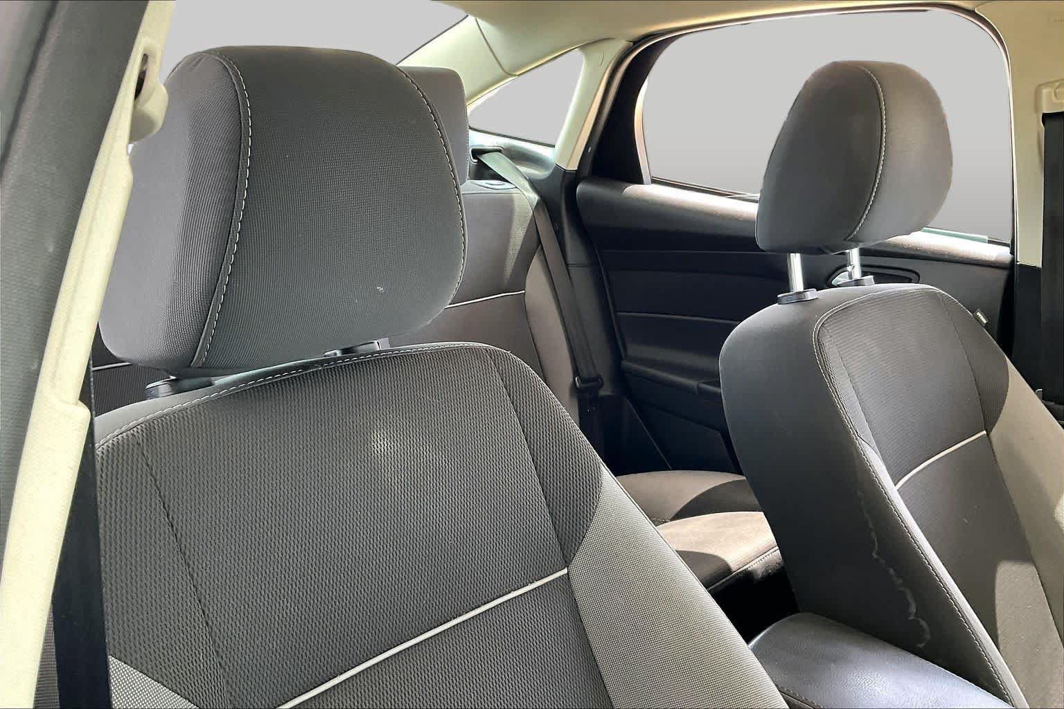 Used 2014 Ford Focus SE FWD image 9
