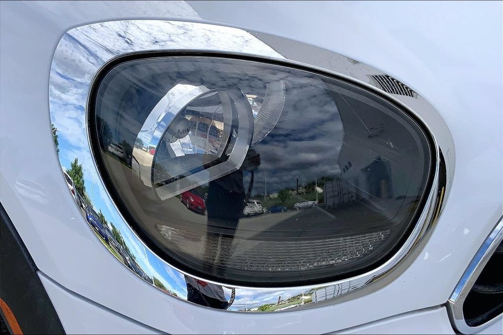 Used 2019 MINI Cooper Countryman w/ Storage Package FWD image 25