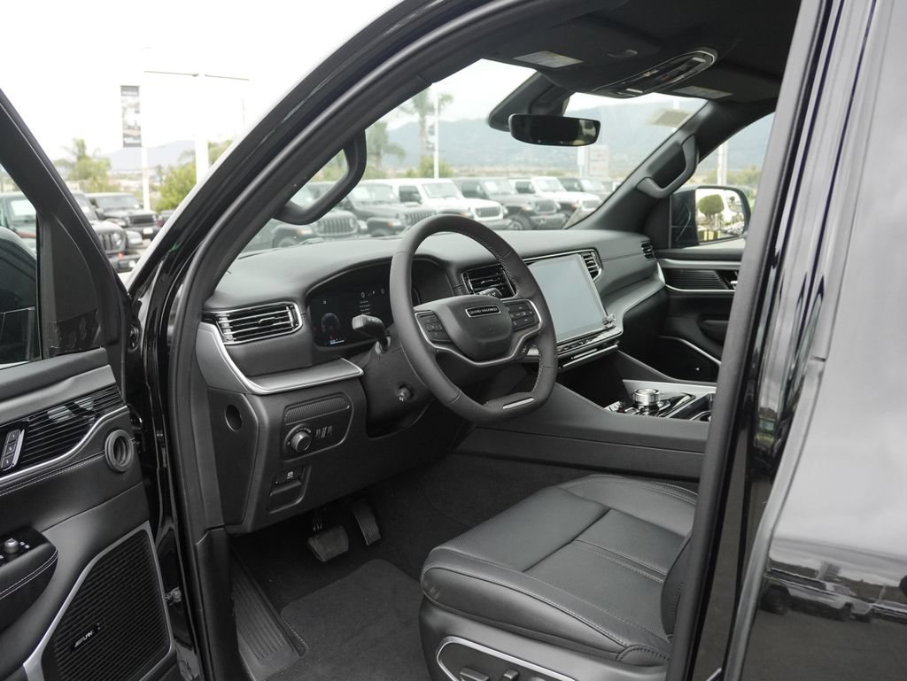 New 2026 Jeep Grand Wagoneer Limited AWD/4WD image 22