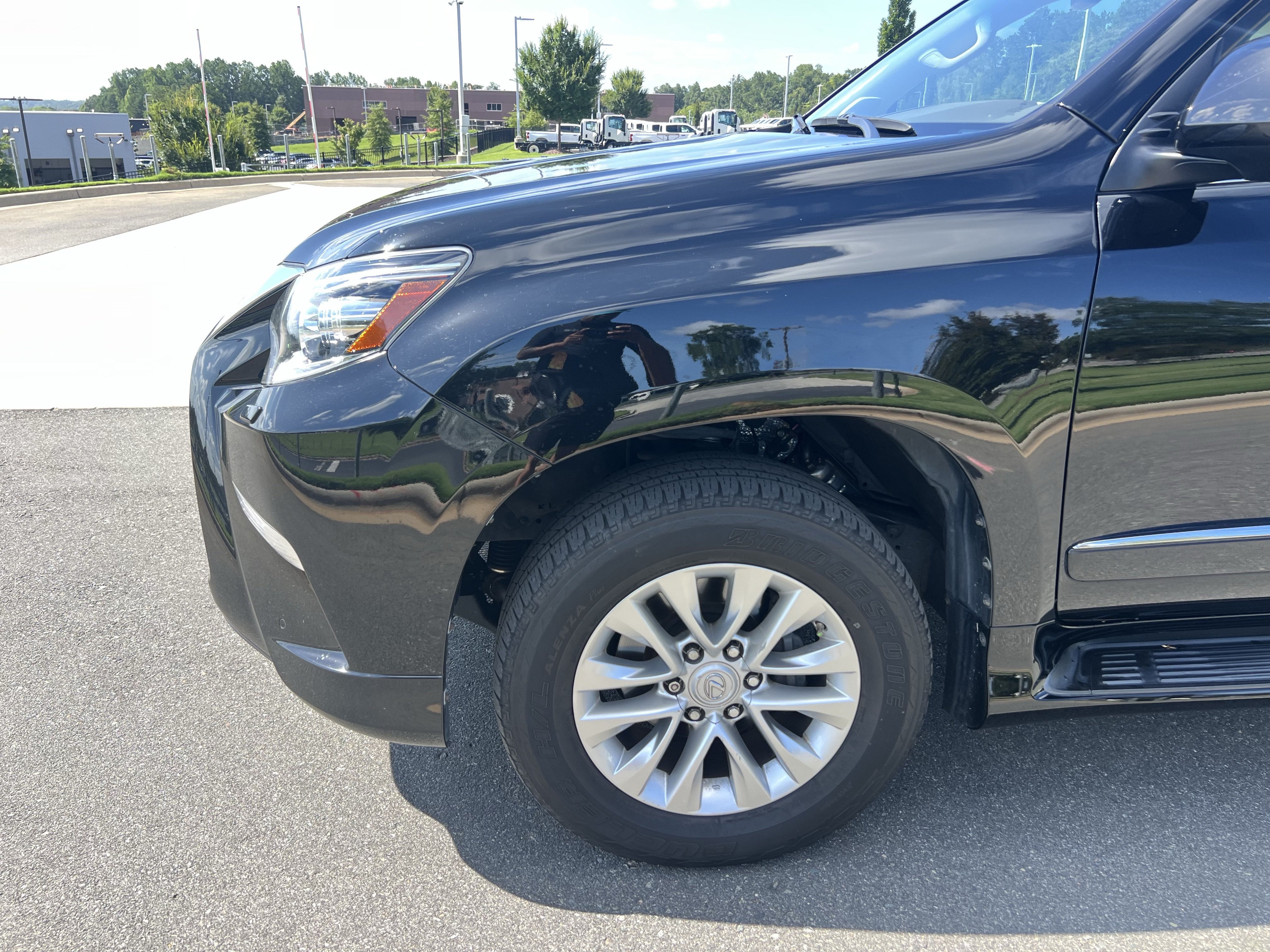 Used 2019 Lexus GX 460 Premium w/ Premium Package AWD/4WD image 12
