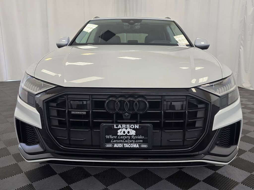Used 2021 Audi Q8 Prestige w/ Prestige Package image 9