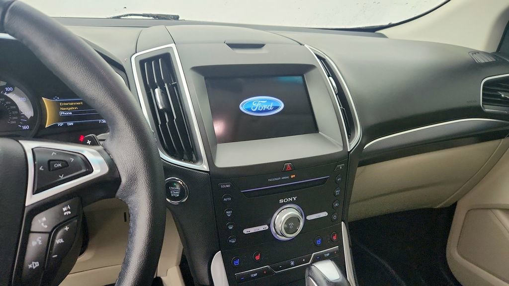 Used 2017 Ford Edge Titanium w/ Equipment Group 301A FWD image 19