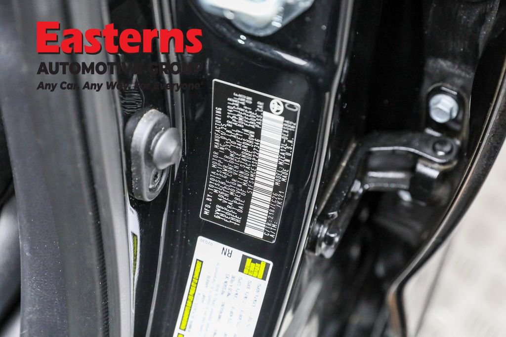 Used 2025 Toyota Corolla SE image 34