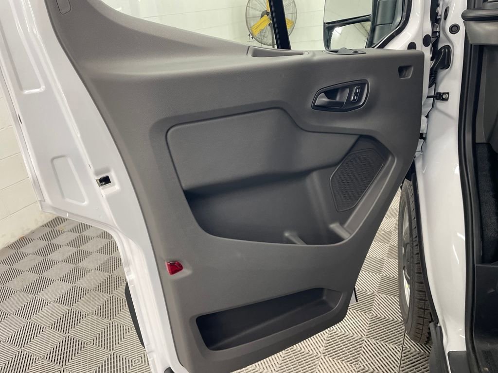 New 2026 Ford Transit 250 148 Medium Roof w/ Load Area Protection Package image 15