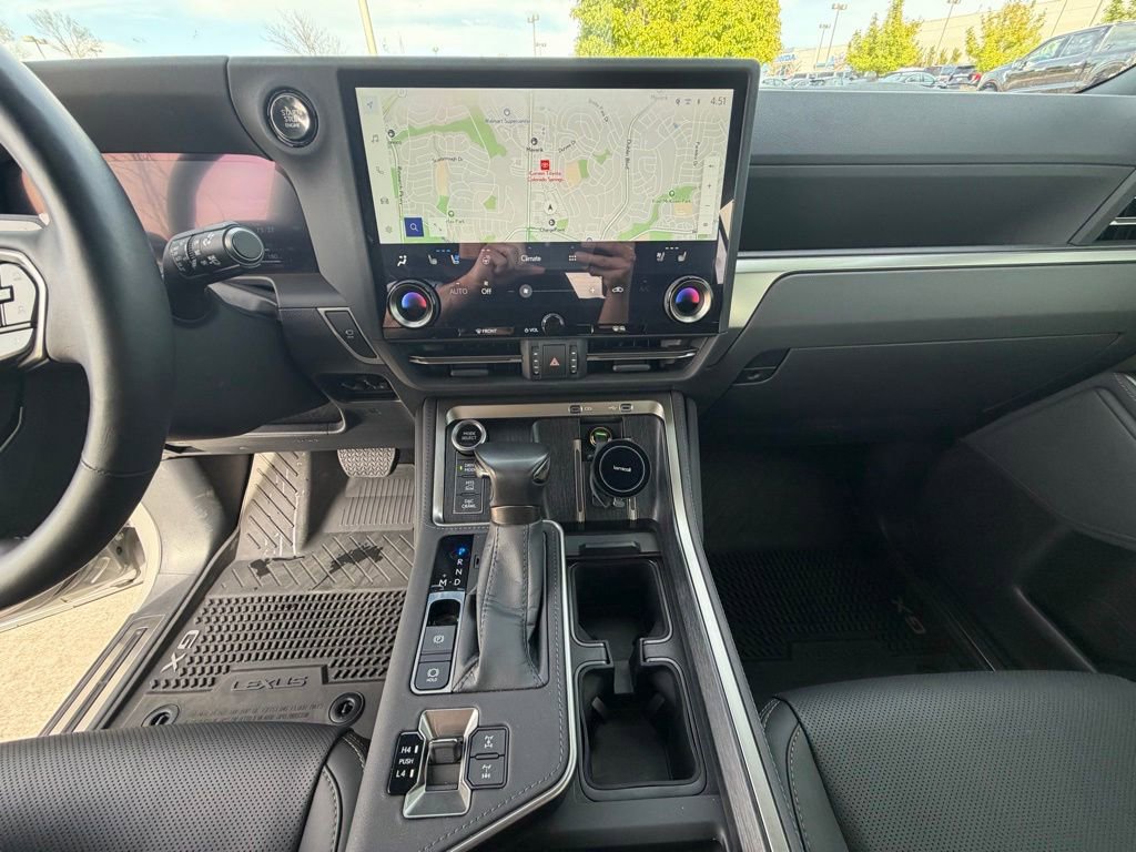 Used 2025 Lexus GX 550 AWD/4WD image 28