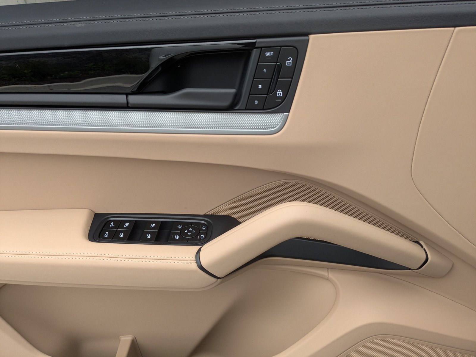 New 2026 Porsche Cayenne AWD/4WD image 13