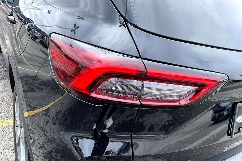 Certified 2025 Ford Escape ST-Line AWD/4WD image 28