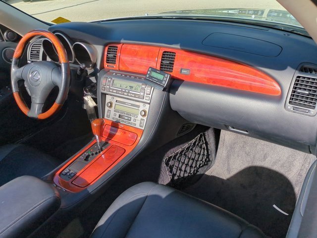 Used 2002 Lexus SC 430 Convertible image 15