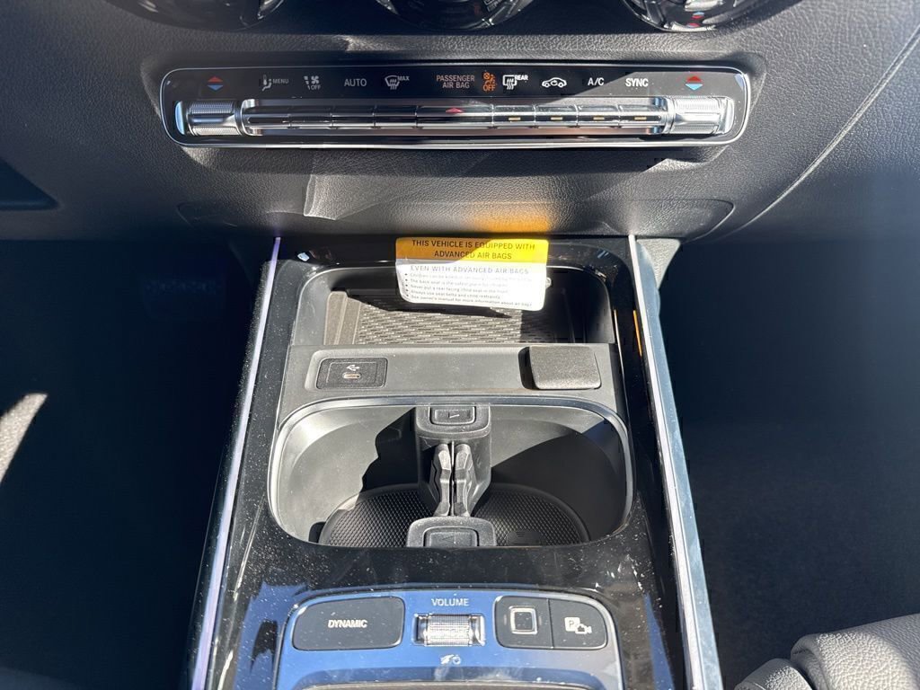 New 2026 Mercedes-Benz GLB 250 4MATIC image 24