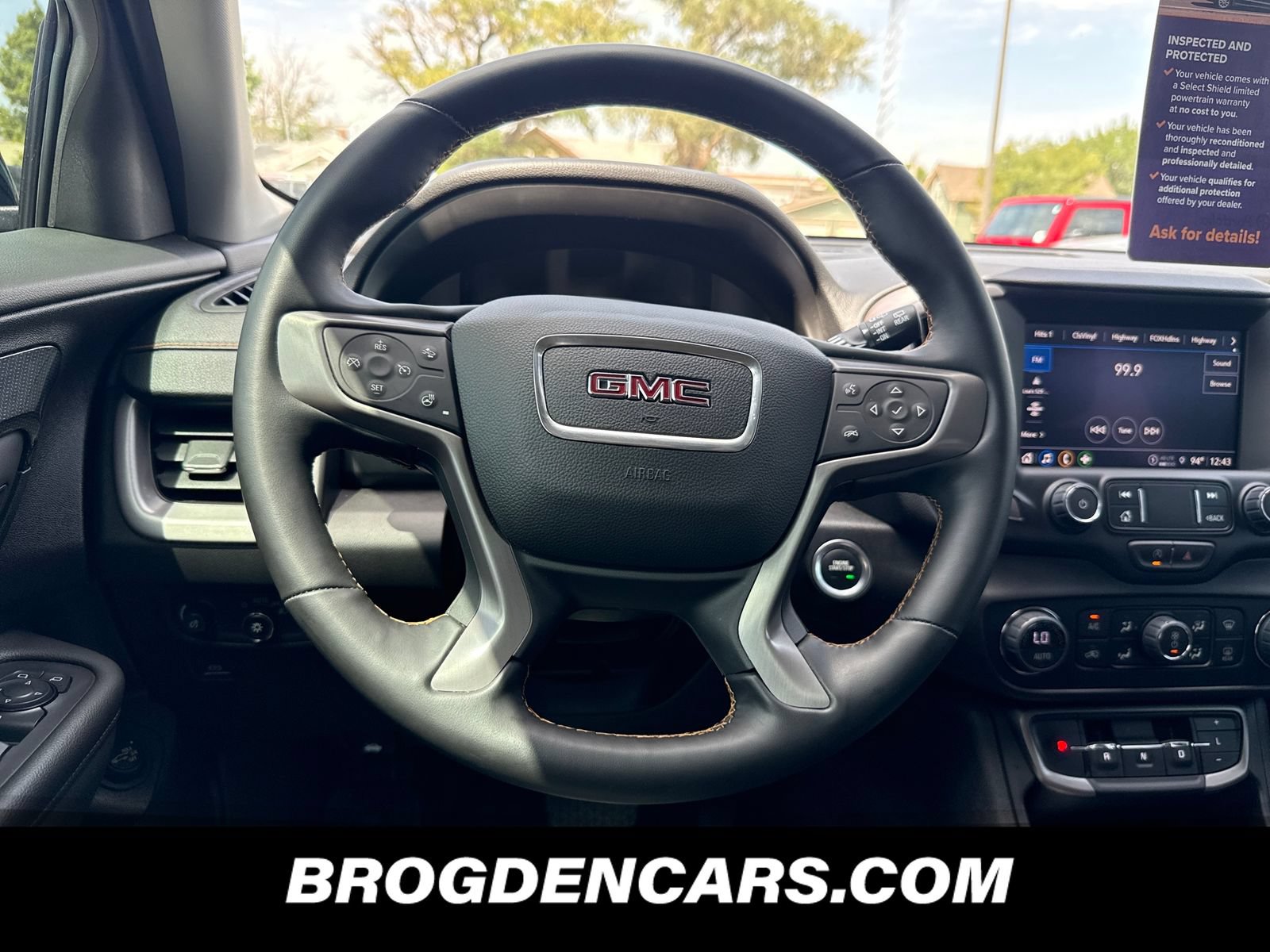Used 2024 GMC Terrain AT4 AWD/4WD image 4