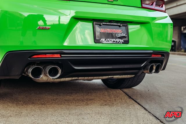 Used 2017 Chevrolet Camaro SS RWD image 33