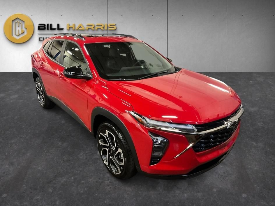 Used 2026 Chevrolet Trax RS w/ Sunroof Package FWD image 9