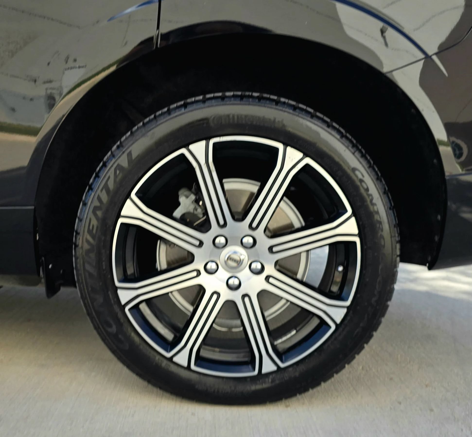 Used 2018 Volvo XC60 T6 Inscription w/ Luxury Seat Package AWD/4WD image 54