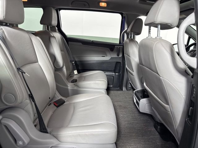 Used 2024 Honda Odyssey EX-L image 19