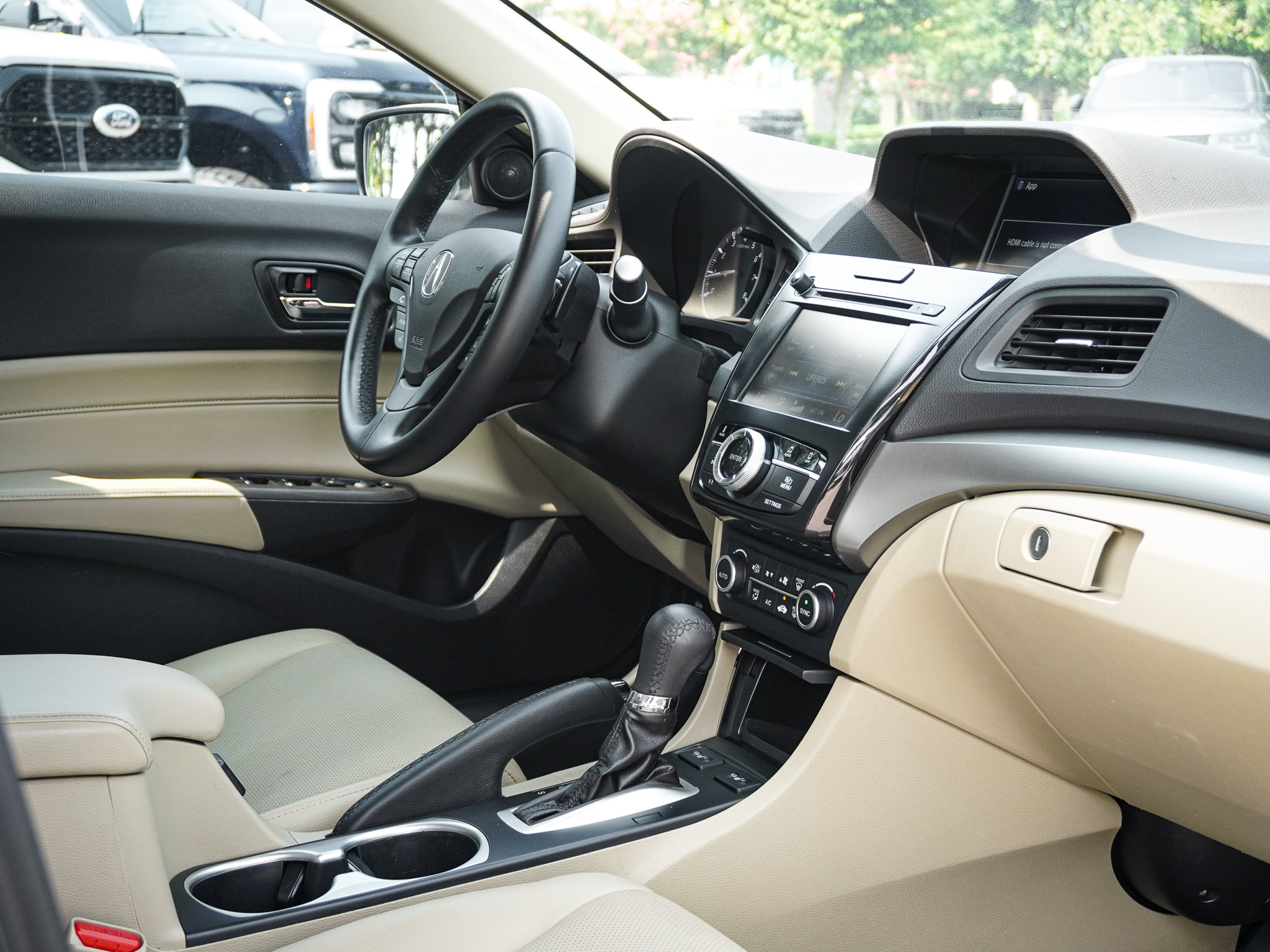 Used 2017 Acura ILX FWD image 34