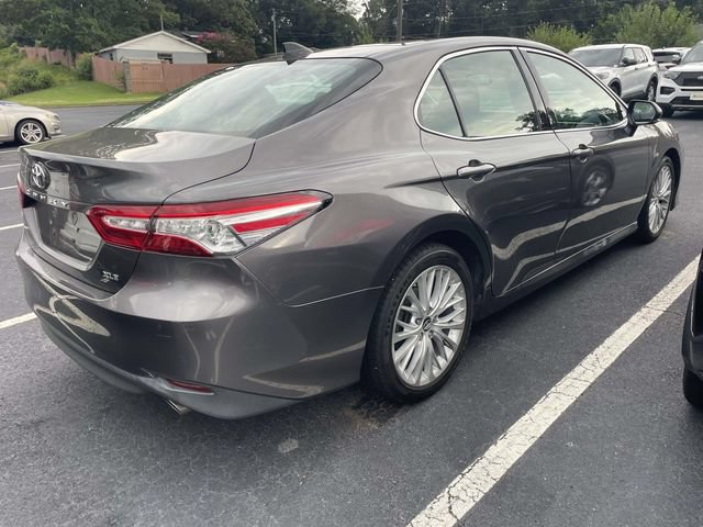 Used 2018 Toyota Camry XLE FWD image 13