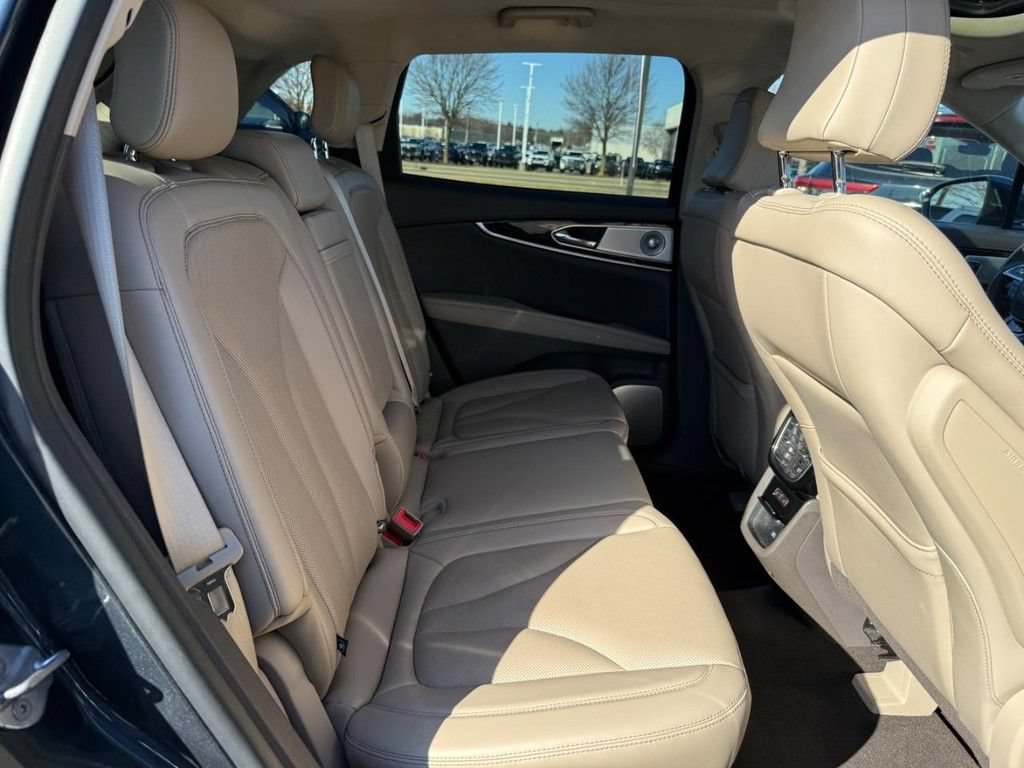 Used 2023 Lincoln Nautilus Reserve w/ Equipment Group 202A AWD/4WD image 7