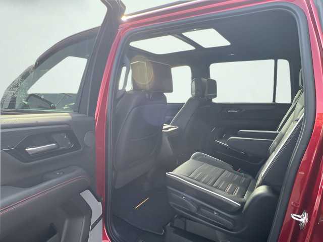 Used 2026 GMC Yukon XL AT4 Ultimate AWD/4WD image 10