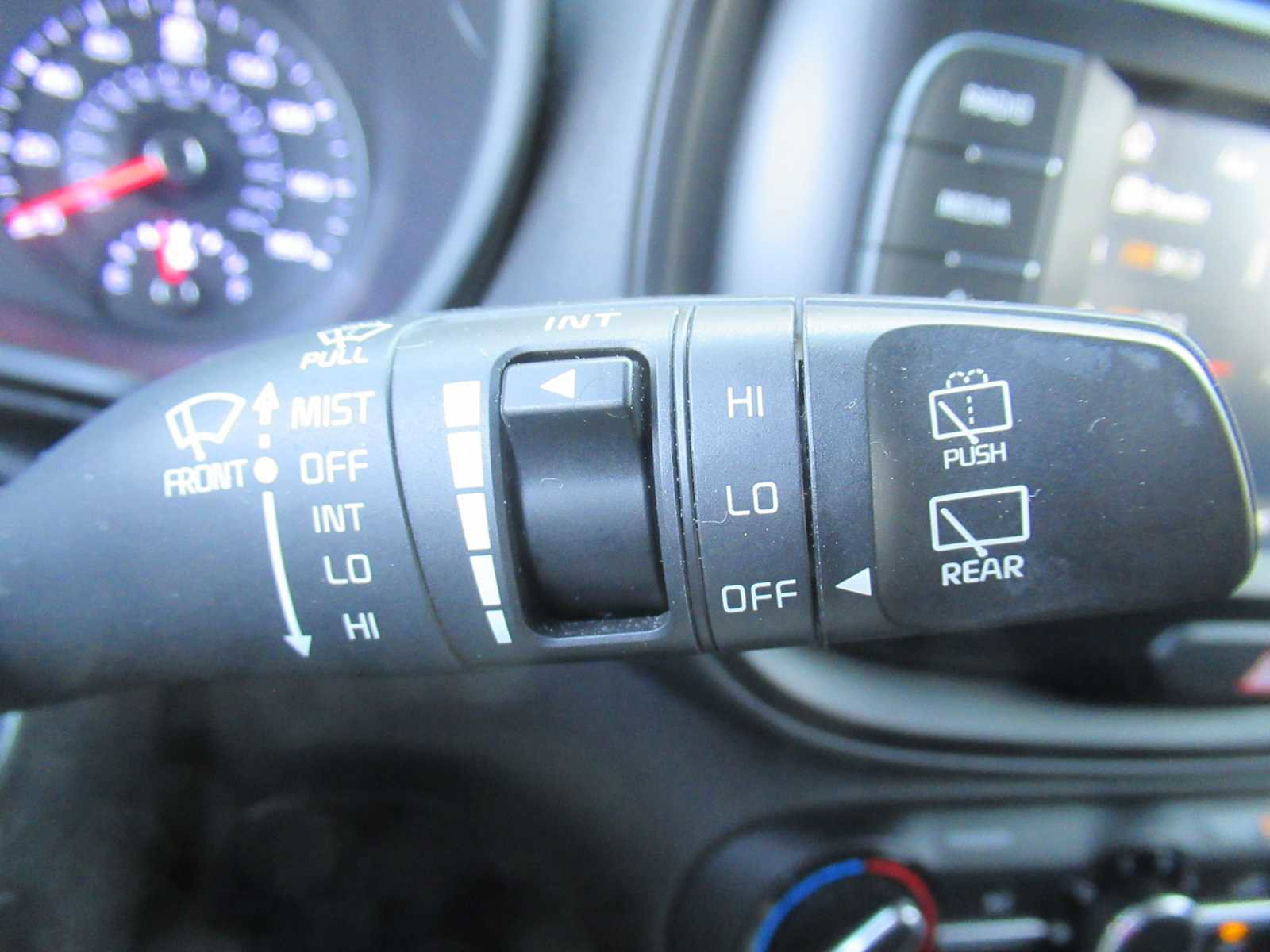 Used 2020 Kia Soul LX image 25
