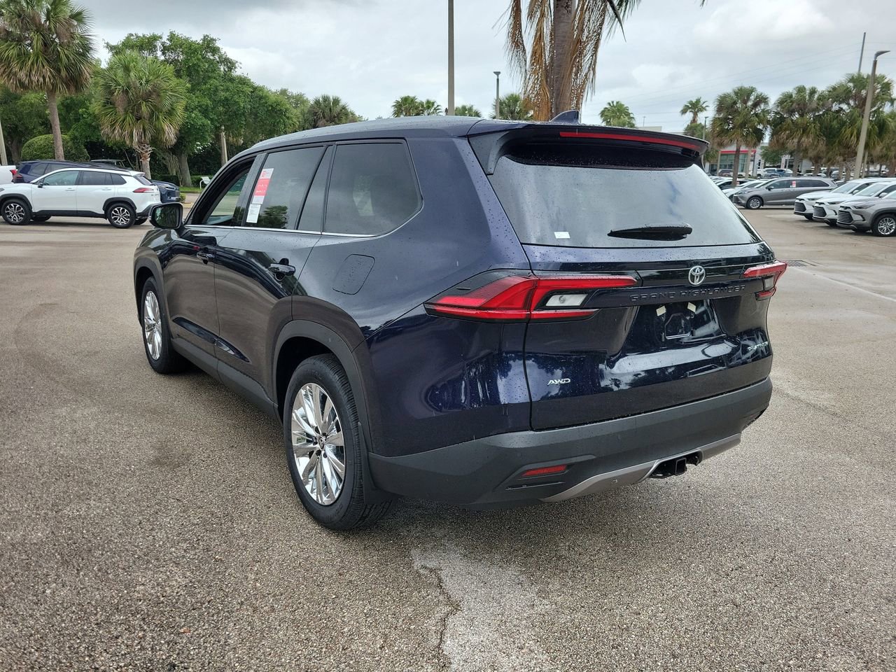 New 2026 Toyota Grand Highlander Platinum image 4