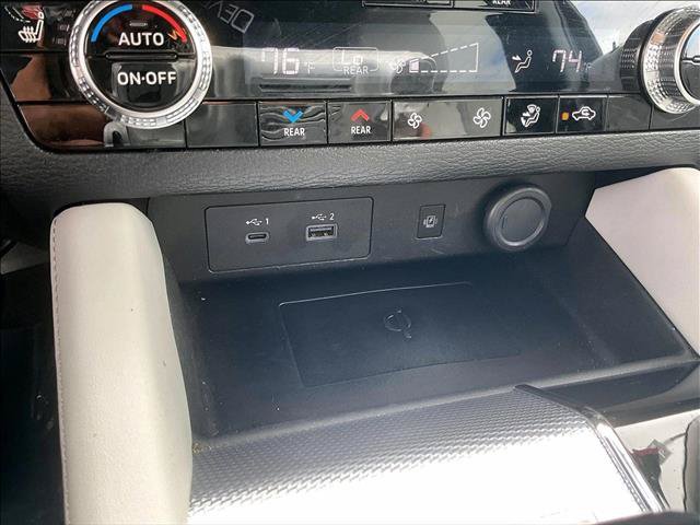 Used 2024 Mitsubishi Outlander SEL FWD image 26