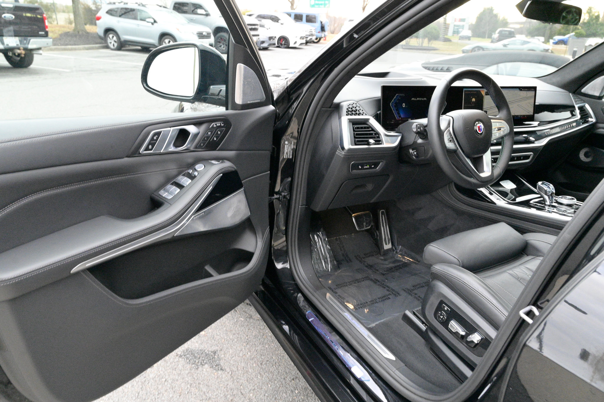 Used 2025 BMW ALPINA XB7 image 15