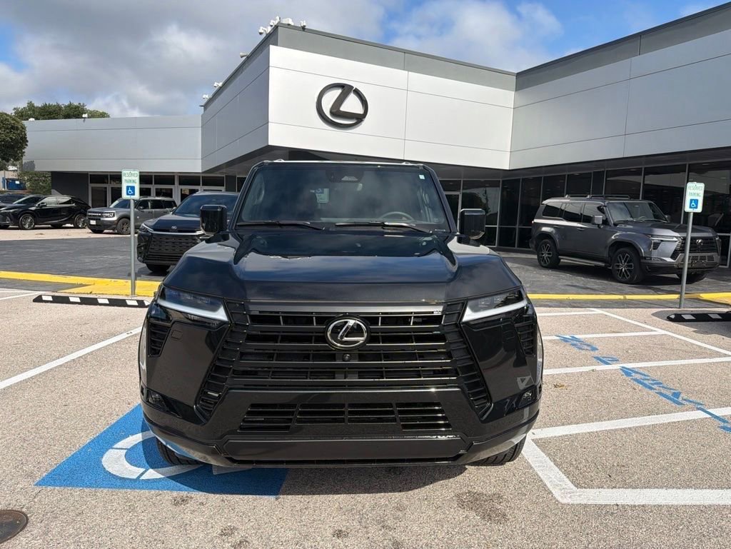 Certified 2026 Lexus GX 550 w/ Accessory Package (2T) AWD/4WD image 2