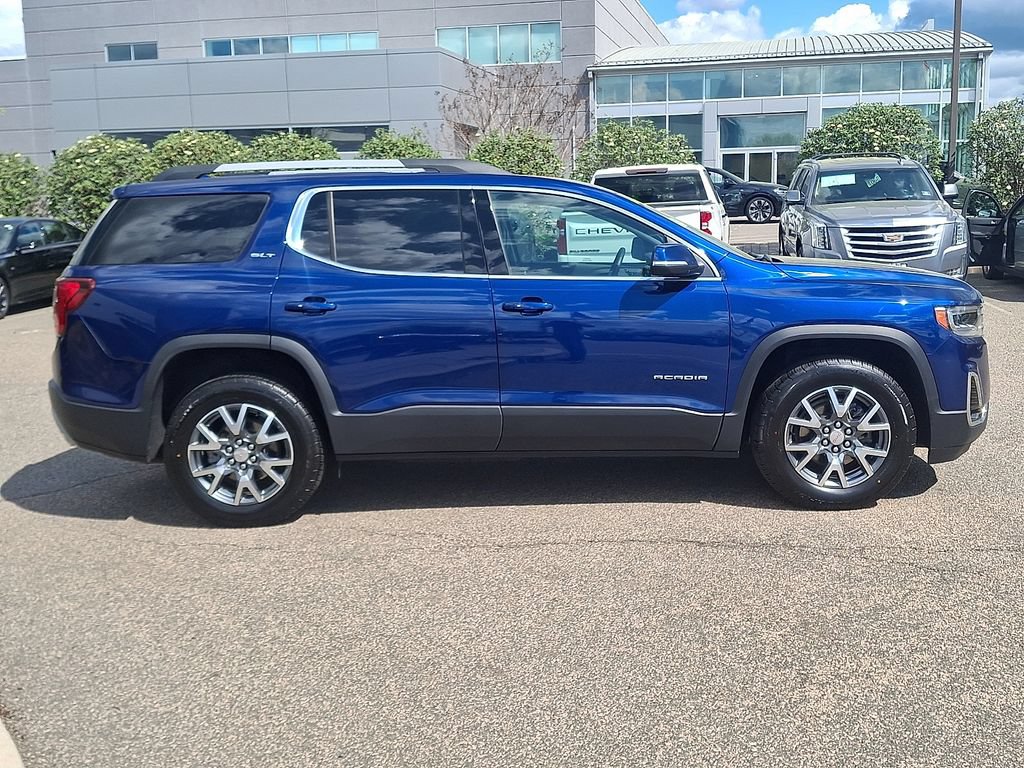 Used 2023 GMC Acadia SLT w/ Preferred Package AWD/4WD image 10