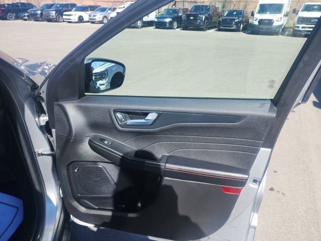 Used 2023 Ford Escape ST-Line Elite w/ Premium Technology Package image 10